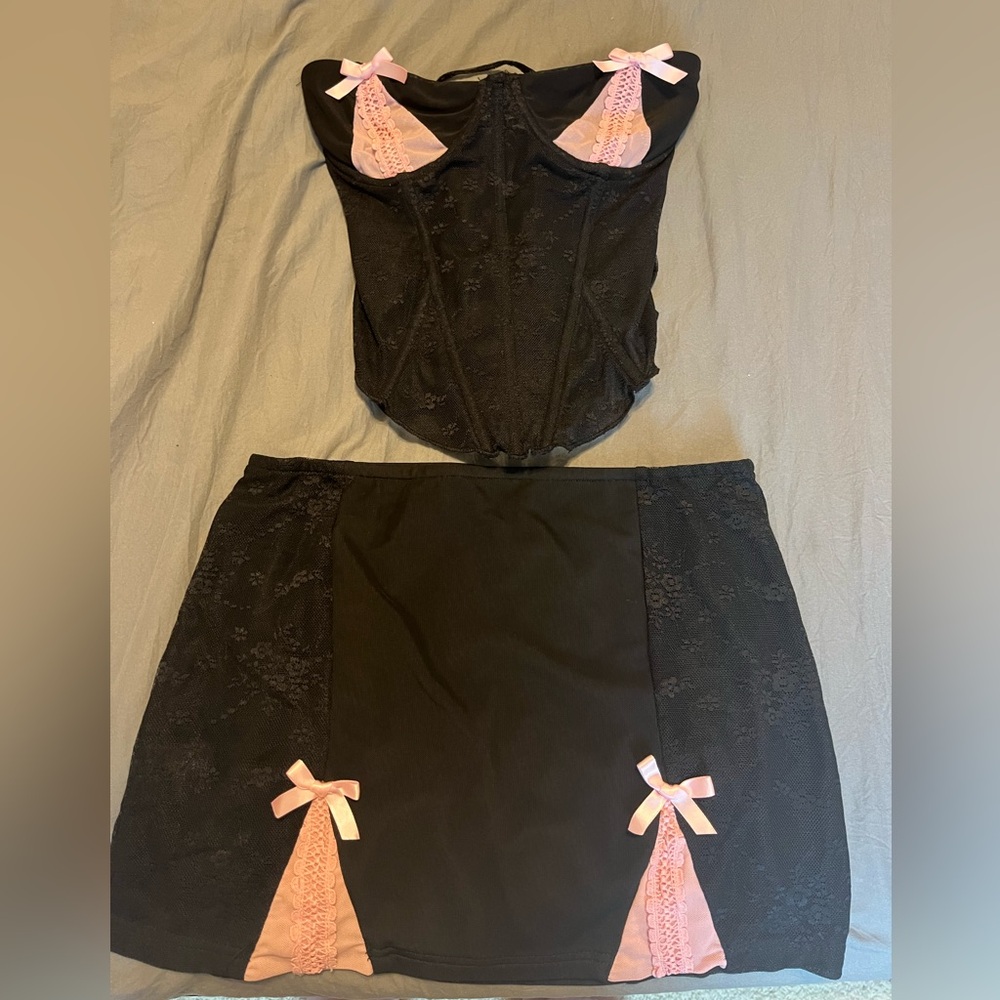Matching set - Picture 2 of 2